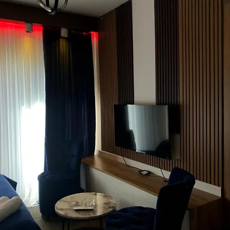 My Palace Airport 3*