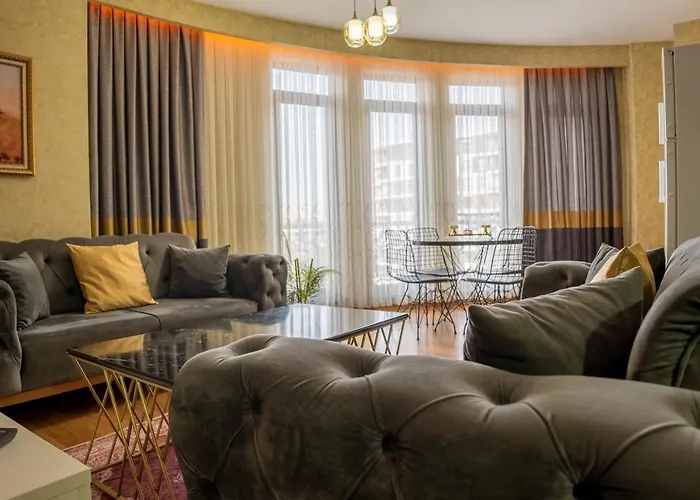 My Palace Airport 3*